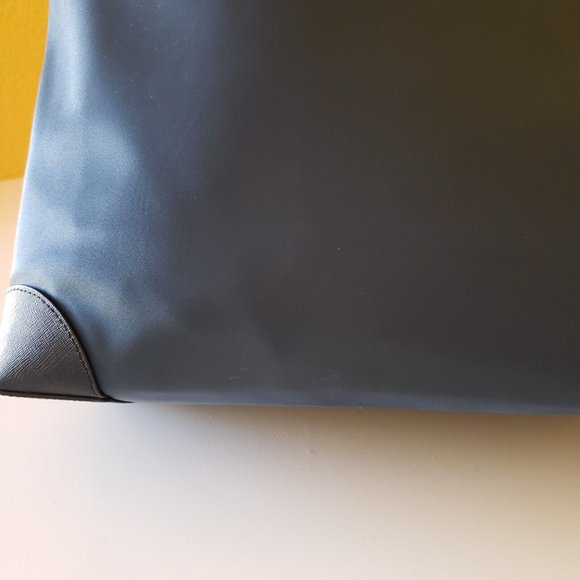 Michael Kors Eva Nylon Large Tote With Pouch in Navy Multi New Without Tag - Picture 6 of 16